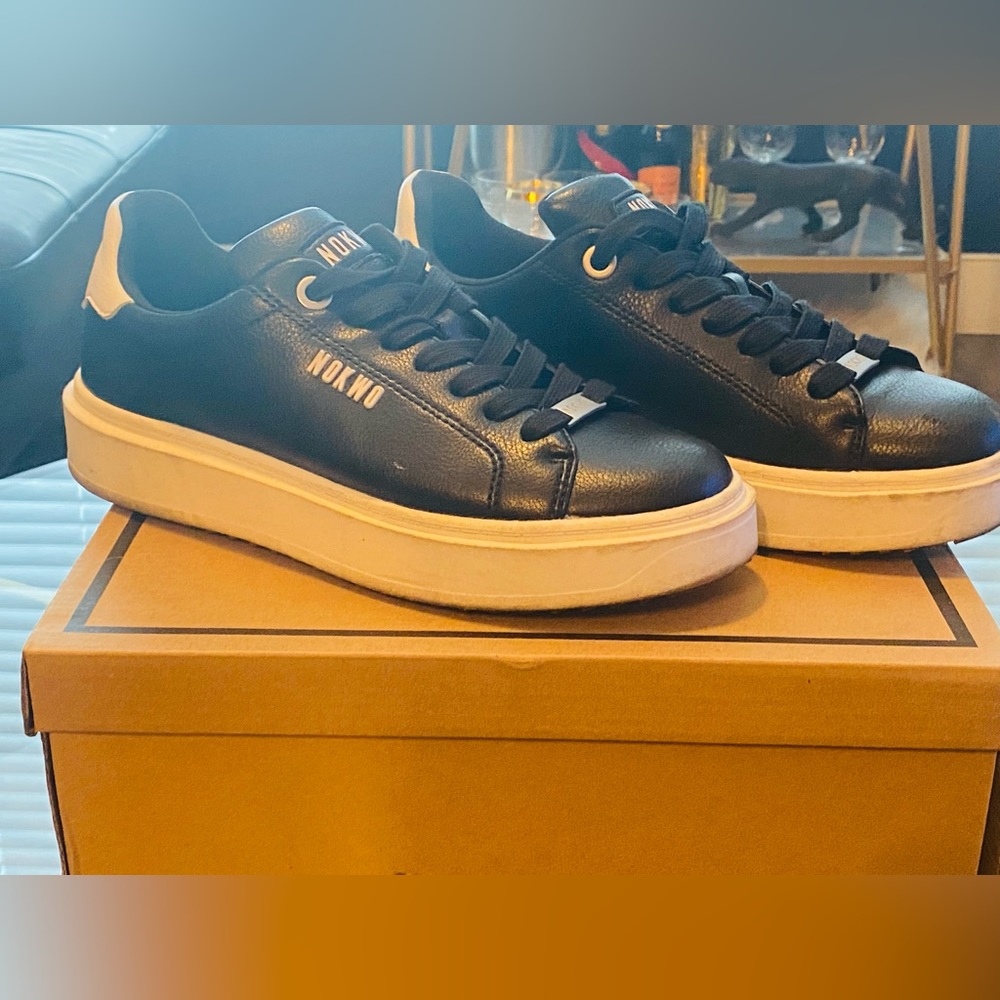 Nokwol Cactus Trainer in Black - Size UK 4